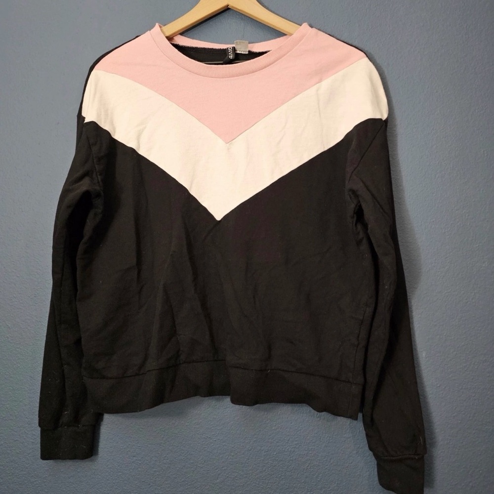 H&M Divided - Colorblock Sweatshirt‎